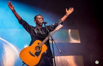 Chryso Ndasingwa yujuje BK Arena mu gitaramo cyagaragayemo imbaraga z’Imana: Uko cyagenze- AMAFOTO