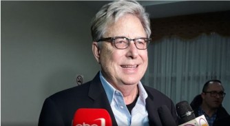 Uganda: Don Moen yasabye abahanzi ba Gospel kuririmba indirimbo bahawe n’Imana birinda 'gushishura'