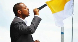 Kizito Mihigo yashyize ahagaragara indirimbo “Umuzukambere” ivuga inkuru y’izuka rya Yezu-VIDEO