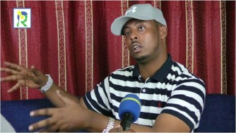 Kizito Mihigo yatangiye gushyira mu ngiro igitekerezo yari amaranye imyaka 8 cyo kwigisha muzika abanyeshuri-VIDEO