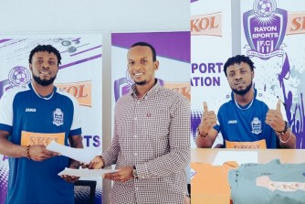 Kwizera Olivier umaze amezi 5 adakina yongereye amasezerano muri Rayon Sports – AMAFOTO